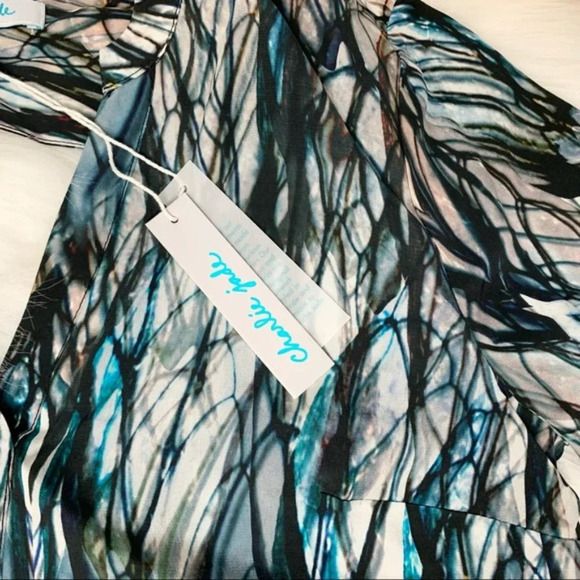 Charlie Jade Blouse sheer open cut out open back print long sleeve Size Medium - Picture 8 of 13